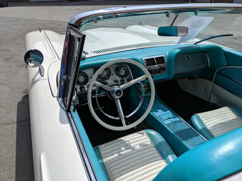 Illustration for article titled LA furniture shopping with CaptDale (lotta cool cars in this post, I promise)